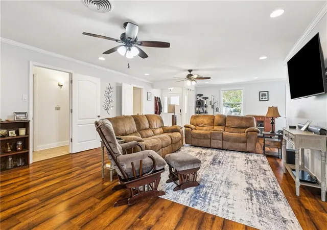 Photo 3 of Single family home for sale at 112 Hibiscus Pl, New Orleans, LA 70123 | MLS# 2568813 | Listing updated on 2026-07-24