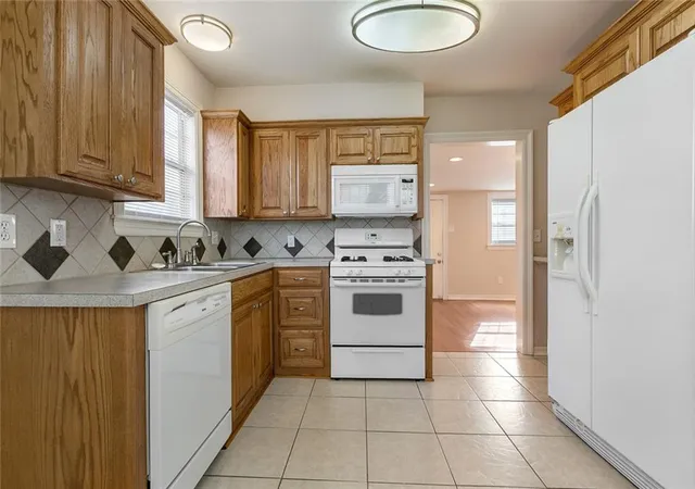 5th image of 9 Carroll Dr, Chalmette, LA 70043 | MLS# 2569283