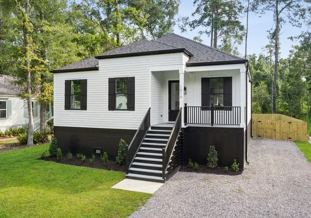 1st image of 1016 W 19th Ave, Covington, LA 70433 | MLS# 2569261