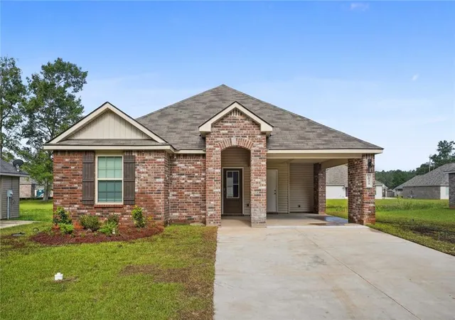 Photo 1 of Single family home for sale at 18374 Fox Holw Loop, Hammond, LA 70401 | MLS# 2569278 | Listing updated on 2026-07-28