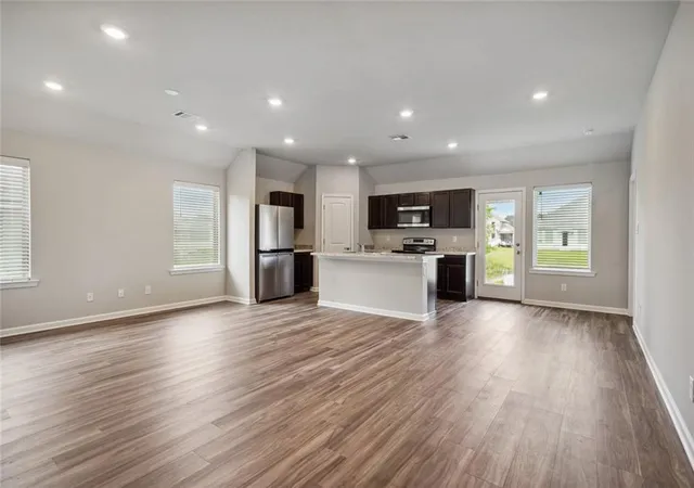 Photo 2 of Single family home for sale at 18374 Fox Holw Loop, Hammond, LA 70401 | MLS# 2569278 | Listing updated on 2026-07-28