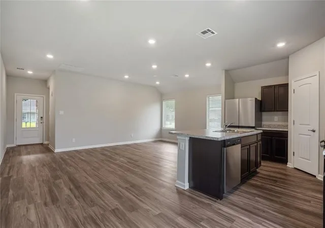 Photo 3 of Single family home for sale at 18374 Fox Holw Loop, Hammond, LA 70401 | MLS# 2569278 | Listing updated on 2026-07-28