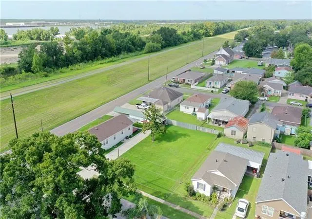 2nd image of 10 Crislaur Ave, Harahan, LA 70123 | MLS# 2569073