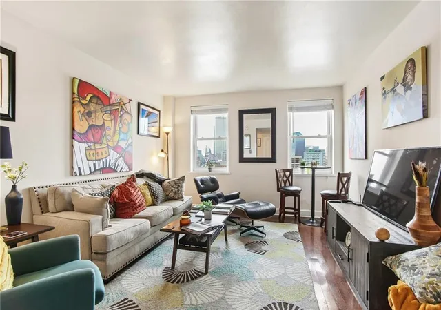 4th image of 1205 St Charles Ave #1011, New Orleans, LA 70130 | MLS# 2569329