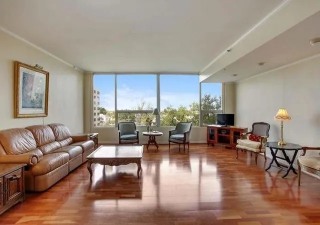 4th image of 2100 St Charles Ave #6D, New Orleans, LA 70130 | MLS# 2569340