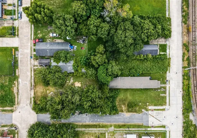 3rd image of 2438 Feliciana St, New Orleans, LA 70117 | MLS# 2569096