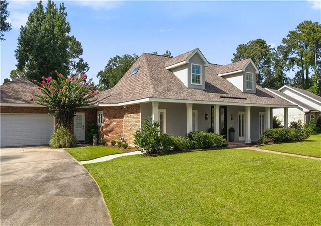 2nd image of 101 Bayou Perez Dr, Madisonville, LA 70447 | MLS# 2569194