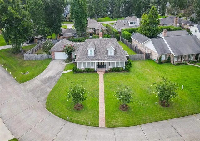 3rd image of 101 Bayou Perez Dr, Madisonville, LA 70447 | MLS# 2569194