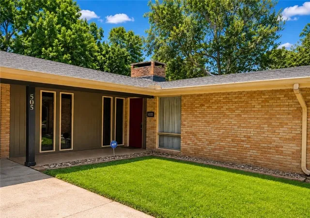 Photo 2 of Single family home for sale at 505 Ave A, Kentwood, LA 70444 | MLS# 2569376 | Listing updated on 2026-07-25