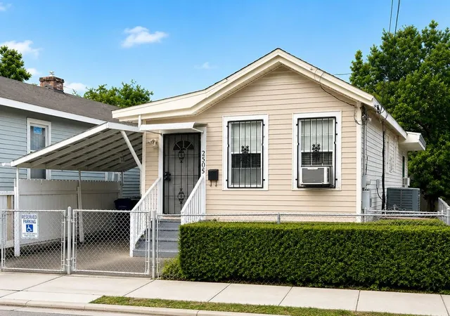 1st image of 2505 Painters St, New Orleans, LA 70117 | MLS# 2569395