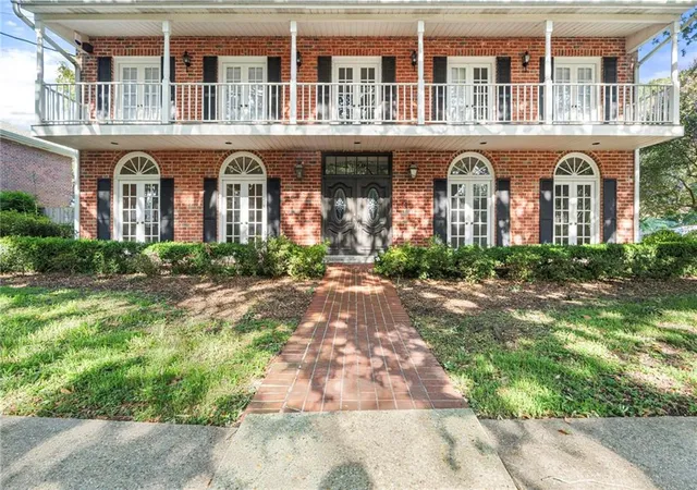 2nd image of 4632 Southshore Dr, Metairie, LA 70002 | MLS# 2569405