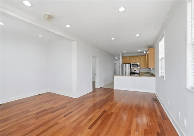 3rd image of 1722 Harmony St #1722, New Orleans, LA 70115 | MLS# 2567577