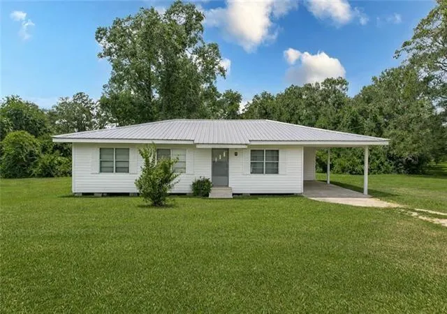2nd image of 1968 70 Avenue L Avenue, Bogalusa, LA 70427 | MLS# 2569195