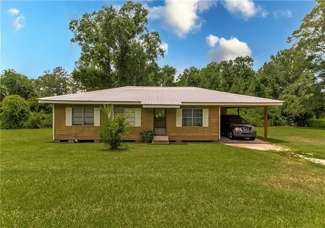 3rd image of 1968-70 Avenue L Avenue, Bogalusa, LA 70427 | MLS# 2569195