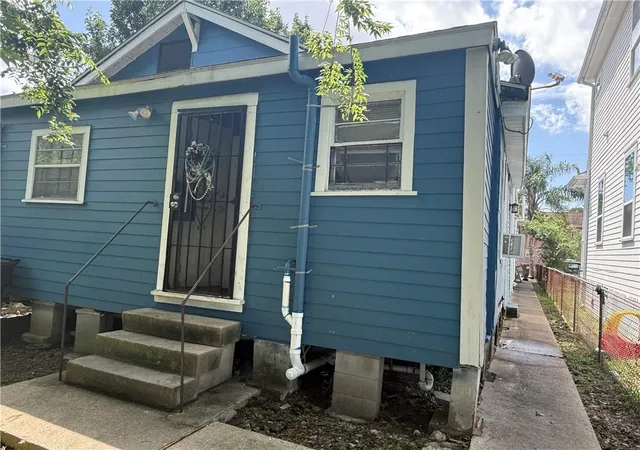 Photo 3 of Multi family home for sale at 2217 Willow St, New Orleans, LA 70113 | MLS# 2566747 | Listing updated on 2026-08-04