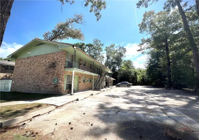 3rd image of 48 Whitmar Dr, Hammond, LA 70401 | MLS# 2569463