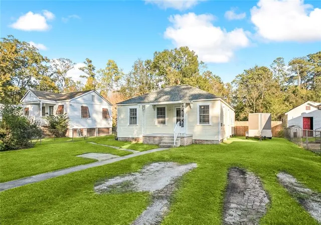 Photo 3 of Single family home for sale at 1188 St Tammany Ave, Slidell, LA 70460 | MLS# 2569545 | Listing updated on 2026-07-27