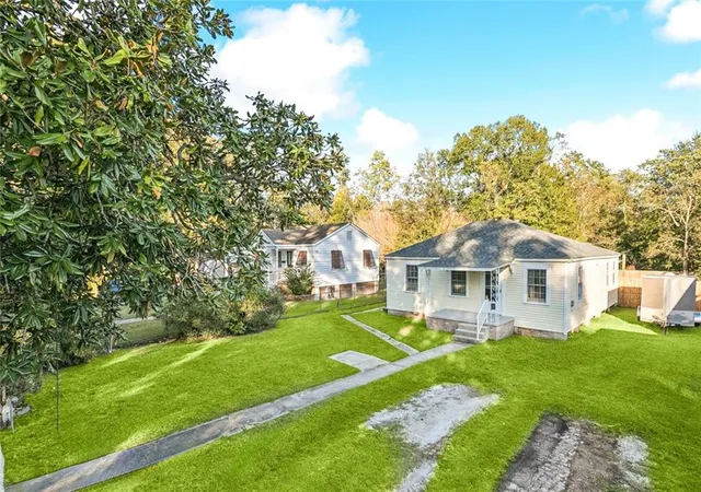 Photo 3 of Single family home for sale at 1188 St Tammany Ave, Slidell, LA 70460 | MLS# 2569545 | Listing updated on 2026-07-27