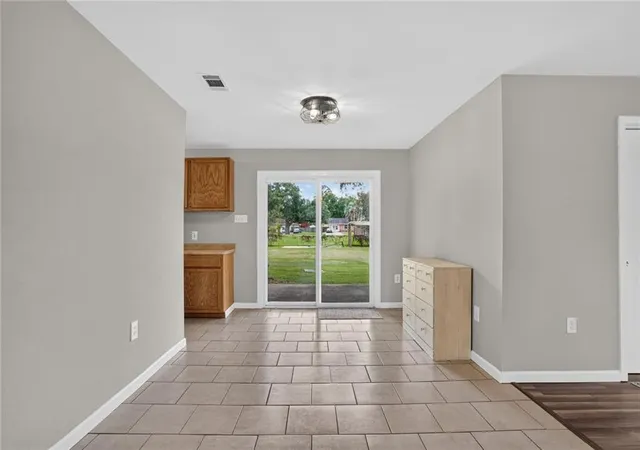 Photo 4 of Sale Pending at 155 Palm Springs Dr, Slidell, LA 70458 | MLS# 2569585 | Listing updated on 2026-07-29