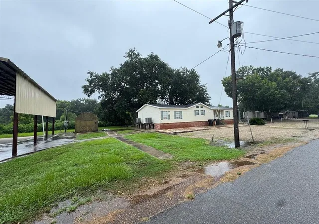 Photo 2 of Single family home for sale at 133 Pelas Hyman Ln, Buras, LA 70041 | MLS# 2569716 | Listing updated on 2026-07-28