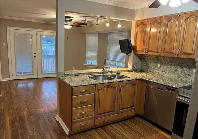 Photo 3 of Townhouse for sale at 2912 Jean Lafitte Pkwy #101, Chalmette, LA 70043 | MLS# 2569559 | Listing updated on 2026-07-28