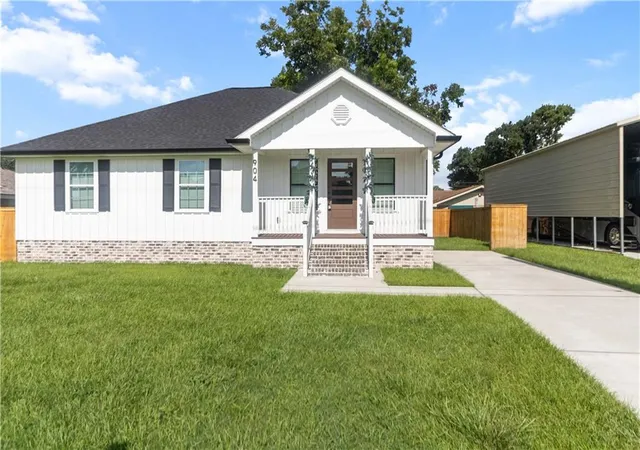 1st image of 904 Ellen St, Terrytown, LA 70056 | MLS# 2569749