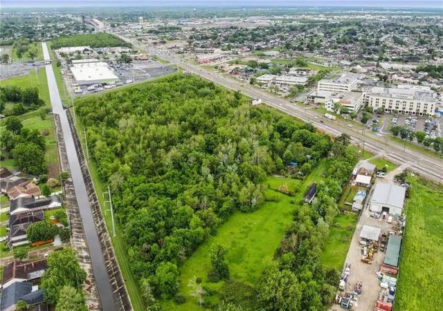 Photo 4 of Land for sale at 2509 Belle Chasse Hwy, Terrytown, LA 70056 | MLS# 2569567 | Listing updated on 2026-07-28
