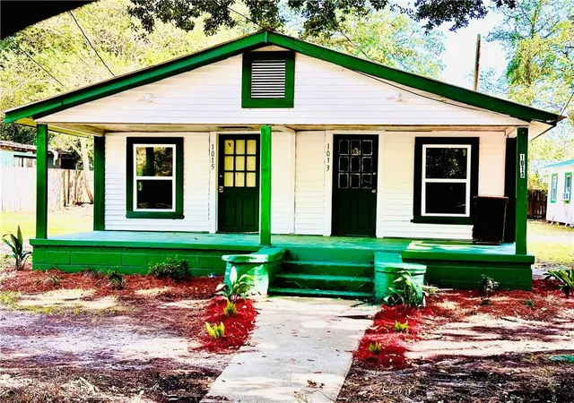 1st image of 1011 Wilkinson St, Mandeville, LA 70448 | MLS# 2569651
