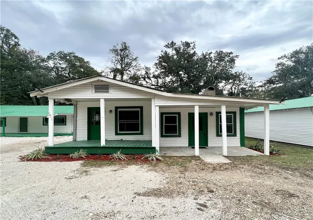 5th image of 1011 Wilkinson St, Mandeville, LA 70448 | MLS# 2569651