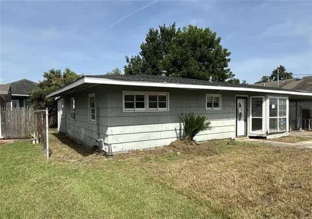 3rd image of 5110 Louisa Dr, New Orleans, LA 70126 | MLS# 2569775