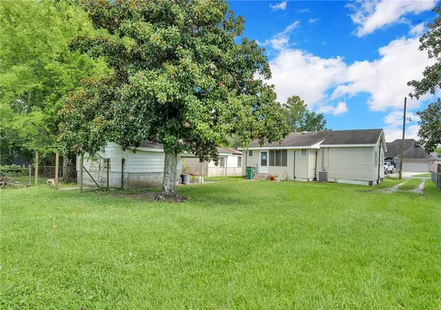 Photo 4 of Single family home for sale at 126 Hahn St, Hahnville, LA 70057 | MLS# 2569529 | Listing updated on 2026-07-29