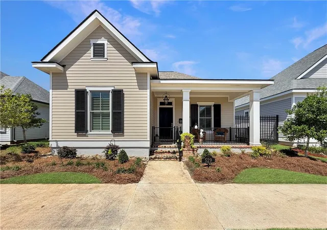 1st image of 529 Hopscotch Rd, Covington, LA 70433 | MLS# 2569321