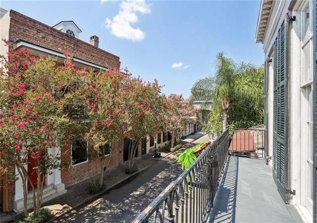 4th image of 1216 Burgundy St, New Orleans, LA 70116 | MLS# 2569747