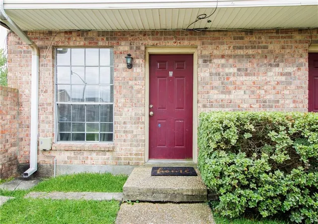 3rd image of 725 Vouray Dr, Kenner, LA 70065 | MLS# 2567708