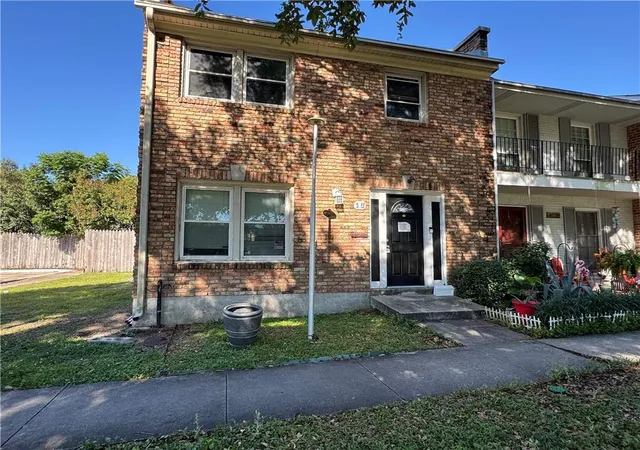 1st image of 306 Terry Parkway #E, Terrytown, LA 70056 | MLS# 2569930