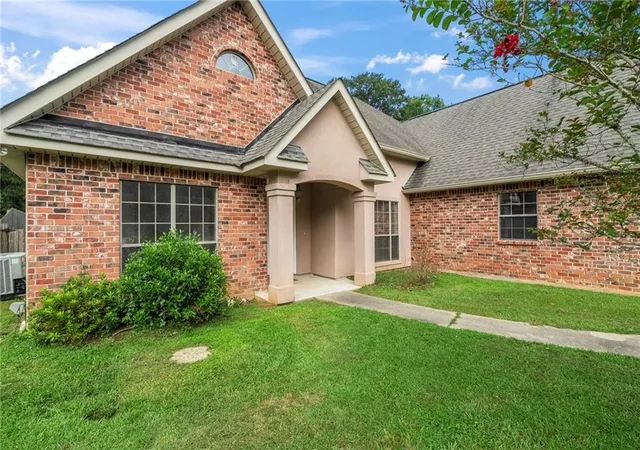 3rd image of 69271 3Rd Ave, Covington, LA 70433 | MLS# 2569592