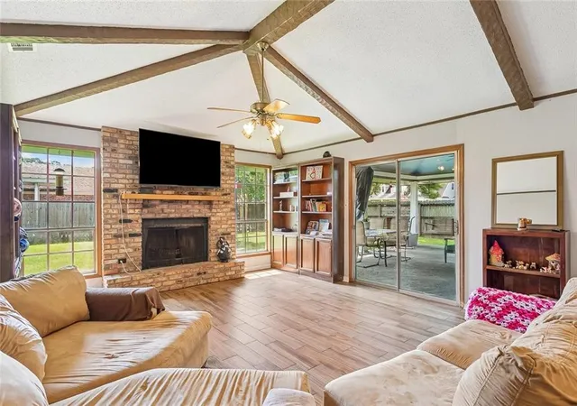 Photo 3 of Single family home for sale at 139 Kingston Dr, Slidell, LA 70458 | MLS# 2569944 | Listing updated on 2026-07-30