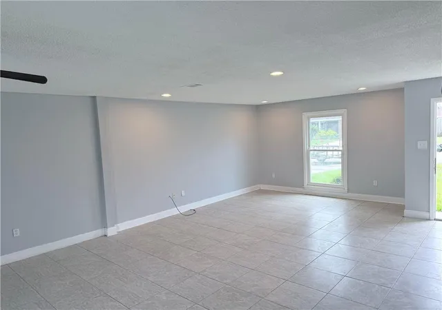 Photo 3 of Single family home for sale at 3832 Dulaney Dr, Harvey, LA 70058 | MLS# 2569677 | Listing updated on 2026-07-29