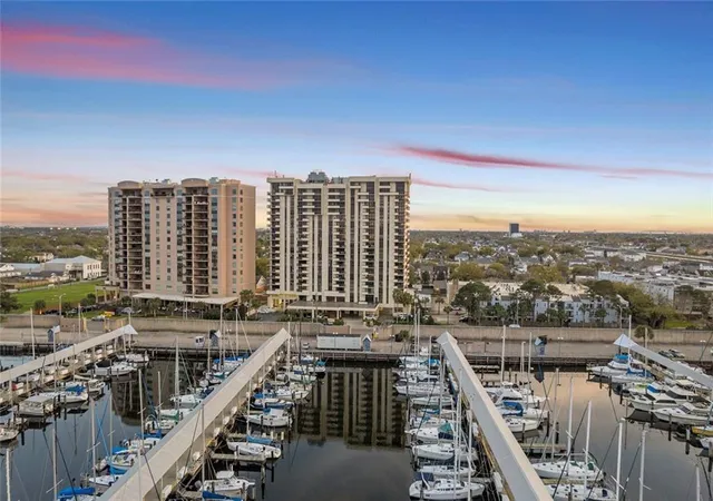 4th image of 300 Lake Marina Ave #8A, New Orleans, LA 70124 | MLS# 2569148