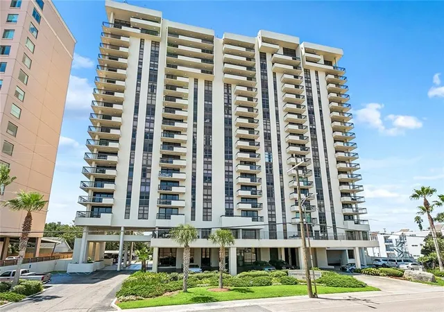 1st image of 300 Lake Marina Ave #15H, New Orleans, LA 70124 | MLS# 2569144