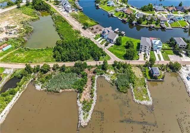1st image of 103 Lakeview Dr, Slidell, LA 70458 | MLS# 2569985