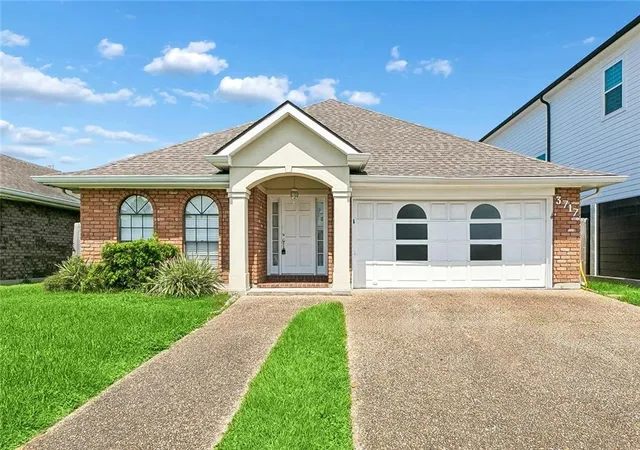 Photo 1 of Single family home for sale at 3717 David Dr, Metairie, LA 70003 | MLS# 2569789 | Listing updated on 2026-08-28