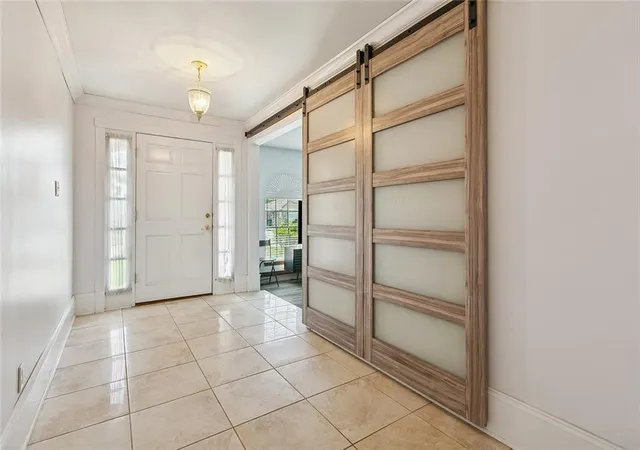 Photo 2 of Single family home for sale at 3717 David Dr, Metairie, LA 70003 | MLS# 2569789 | Listing updated on 2026-08-28