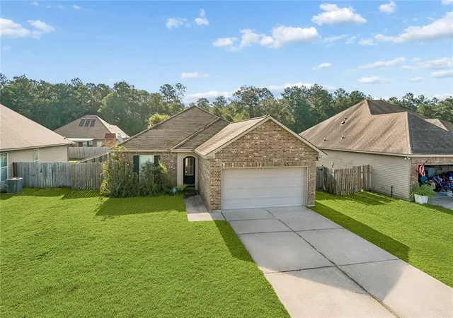 Photo 1 of Sale Pending at 74340 Theta Ave, Covington, LA 70435 | MLS# 2569422 | Listing updated on 2026-08-27