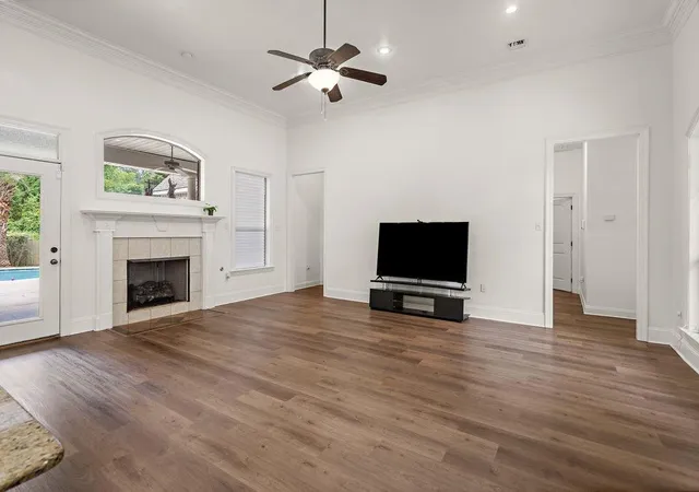3rd image of 1510 Labarre St, Mandeville, LA 70448 | MLS# 2570042