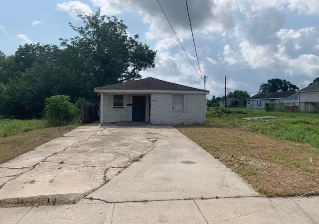 Photo 1 of Multi family home for sale at 1025 Flood St, New Orleans, LA 70117 | MLS# 2570080 | Listing updated on 2026-07-30