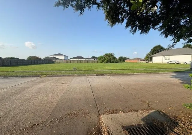 1st image of 8436 Fairfax Dr, Chalmette, LA 70043 | MLS# 2570124