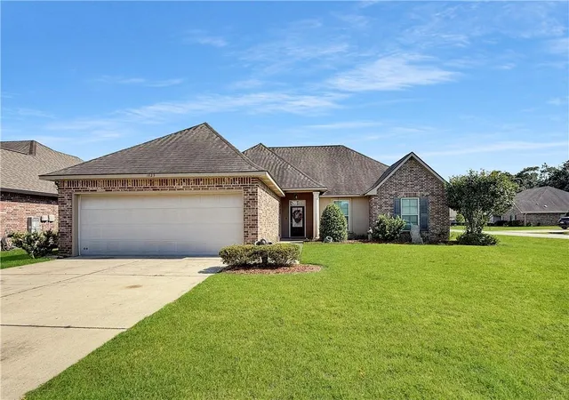 1st image of 1825 Justin Dr, Covington, LA 70435 | MLS# 2569905