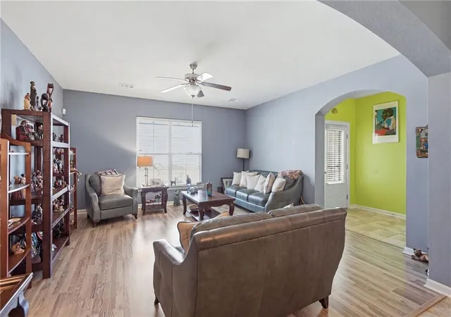 3rd image of 1443 Gardenia Ln, Baton Rouge, LA 70820 | MLS# 2570058