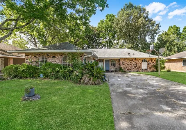1st image of 16840 Dahlgren Ave, Baton Rouge, LA 70817 | MLS# 2568898